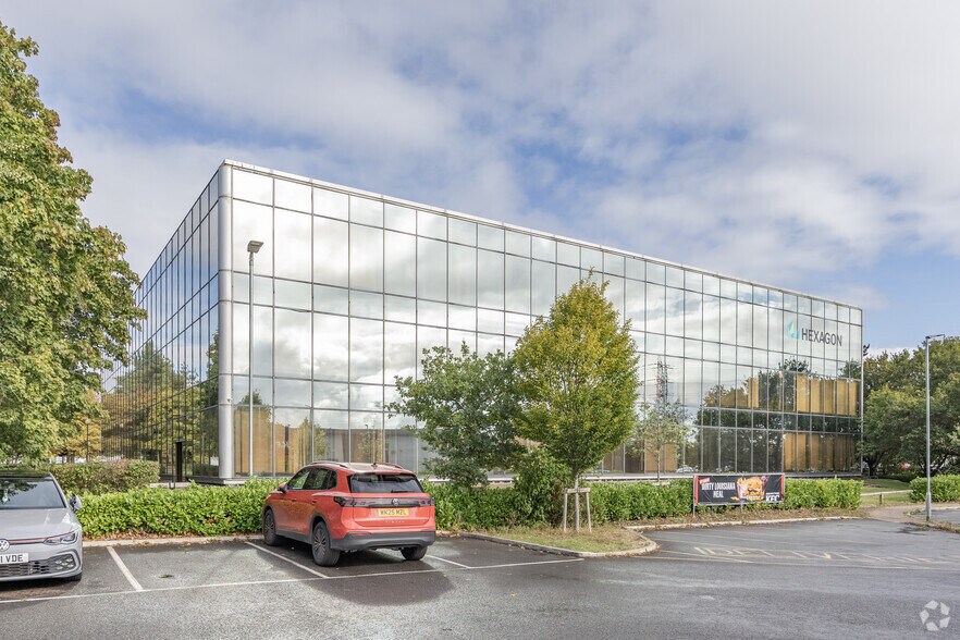 Delta Business Park, Swindon to rent - Building Photo - Image 3 of 3