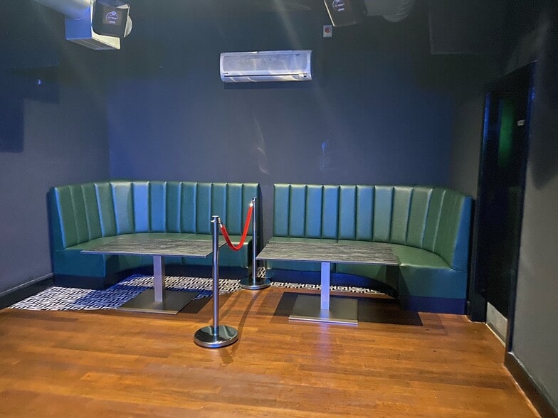 The Parade, Telford to rent - Interior Photo - Image 3 of 14