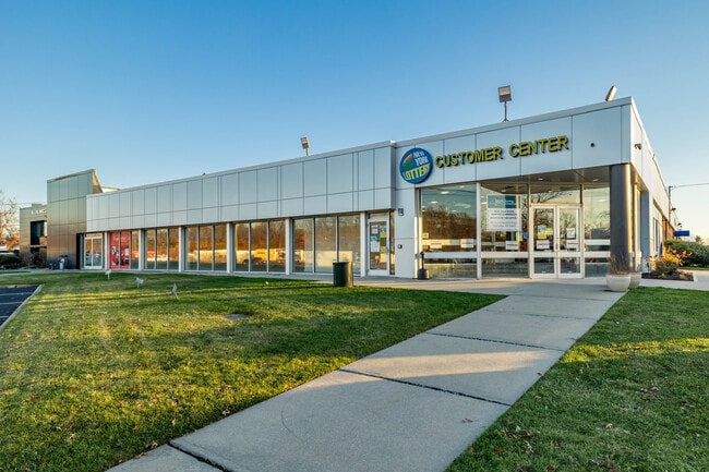 More details for 45 S Service Rd, Plainview, NY - Light Industrial to Rent
