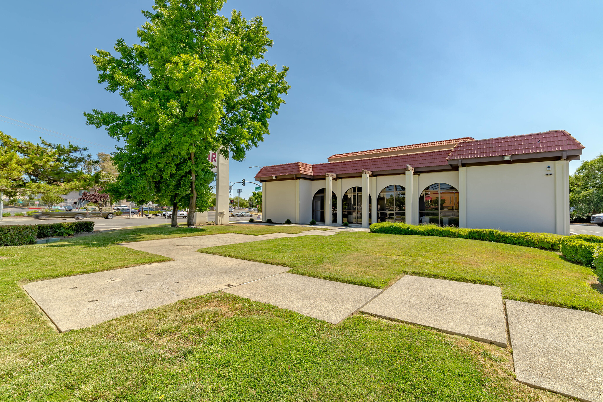 5299 Auburn Blvd, Sacramento, CA for sale Primary Photo- Image 1 of 18