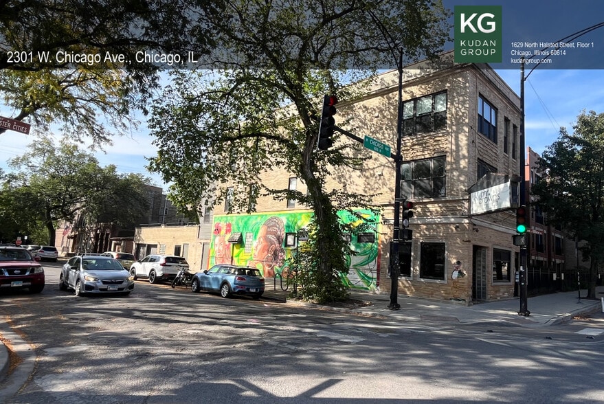 2301 W Chicago Ave, Chicago, IL for sale - Building Photo - Image 1 of 19