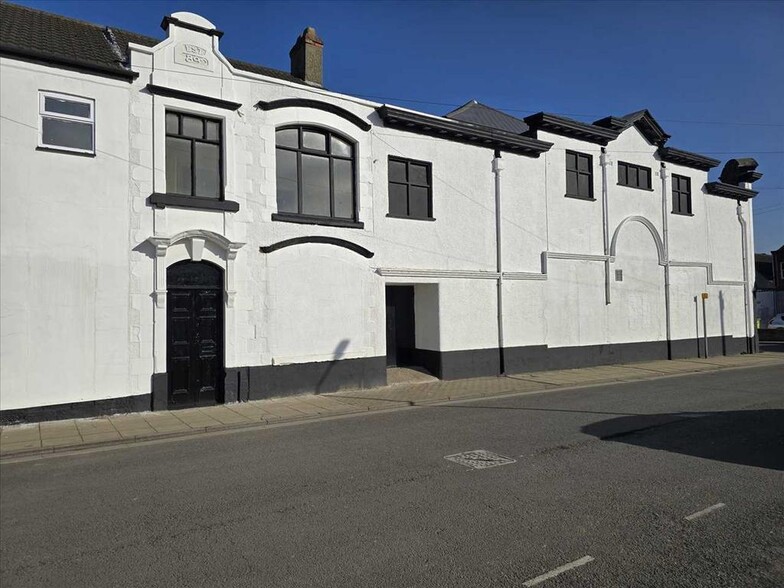 6 Gilliatt St, Scunthorpe for sale - Building Photo - Image 3 of 11