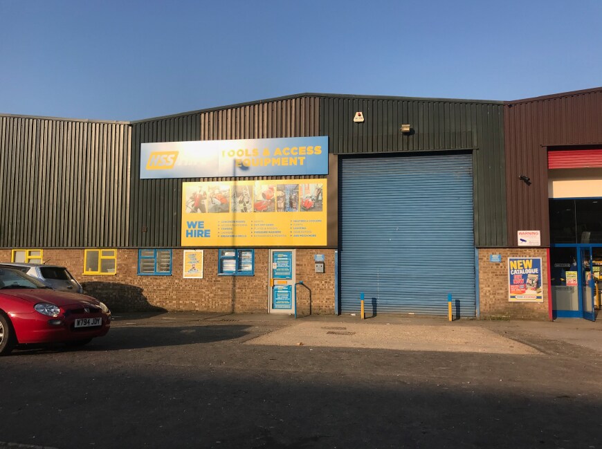 Thistle Rd, Luton for sale Primary Photo- Image 1 of 1