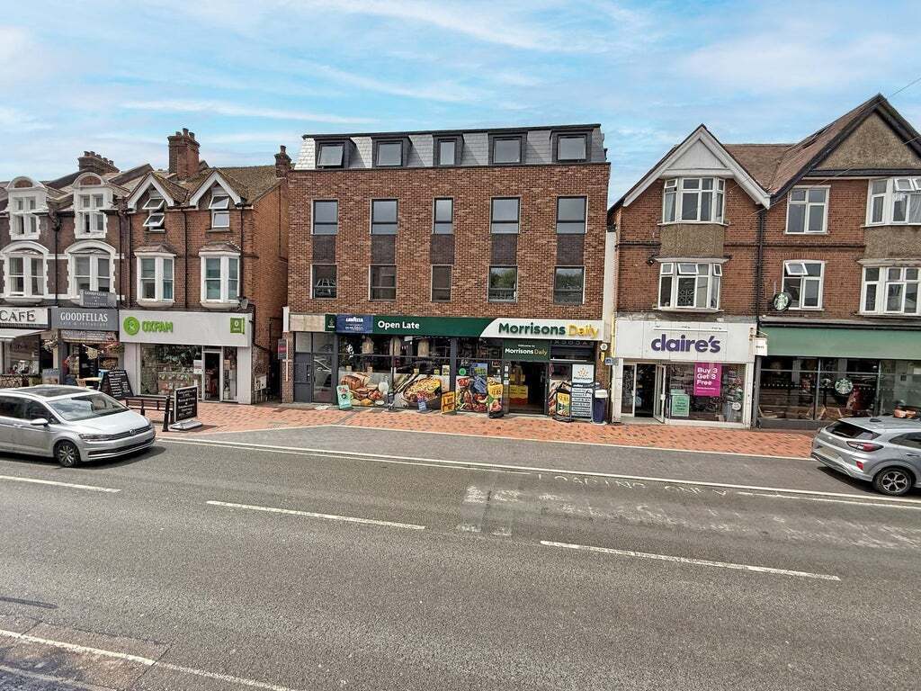 76-78 High St, Tonbridge to rent Building Photo- Image 1 of 9