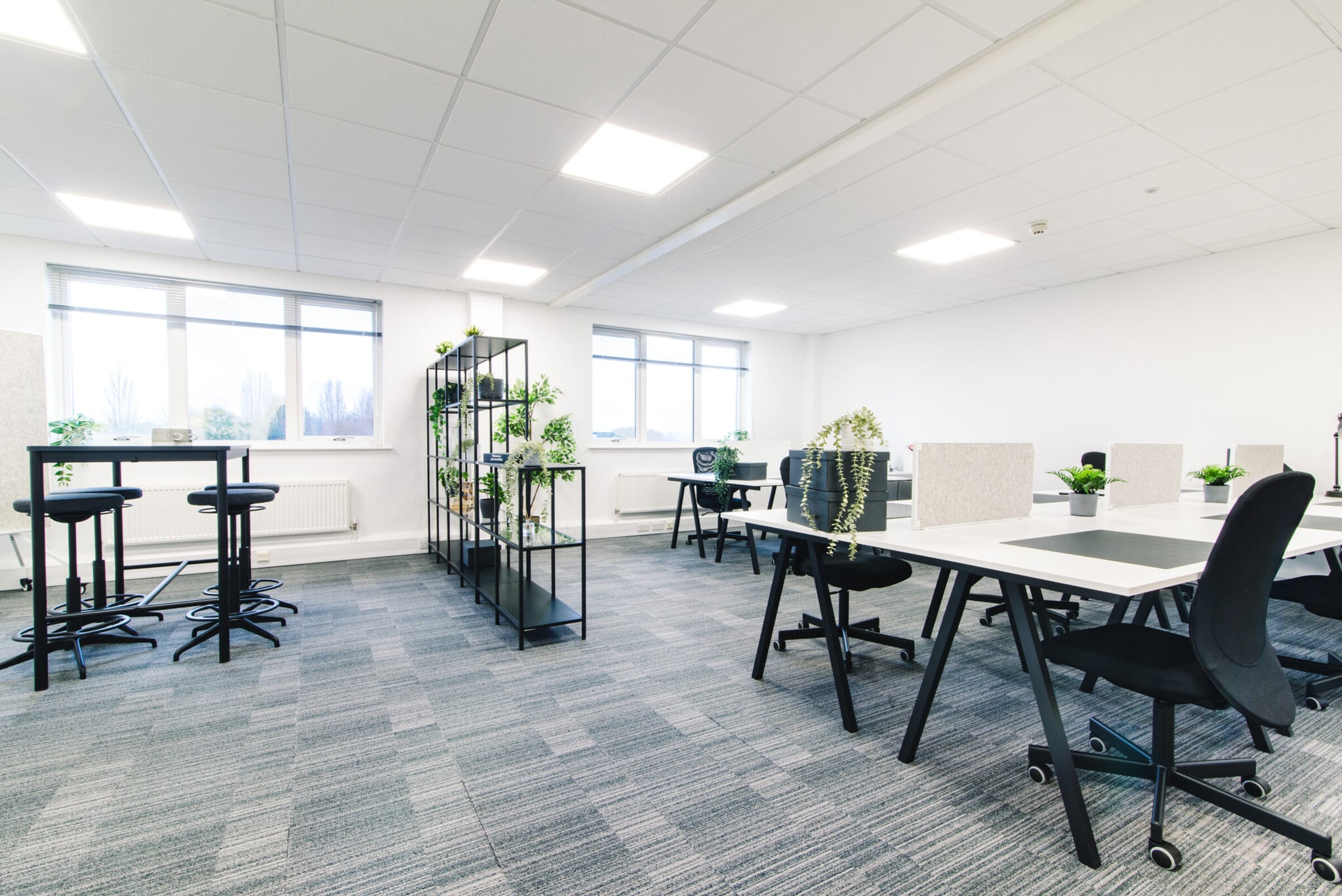 Kembrey Park, Swindon to rent Interior Photo- Image 1 of 5