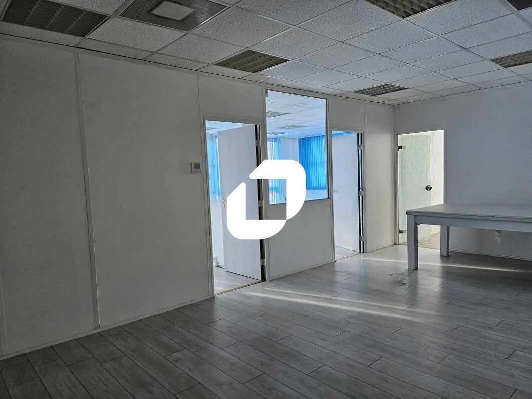 Office in Montpellier to rent Interior Photo- Image 1 of 14