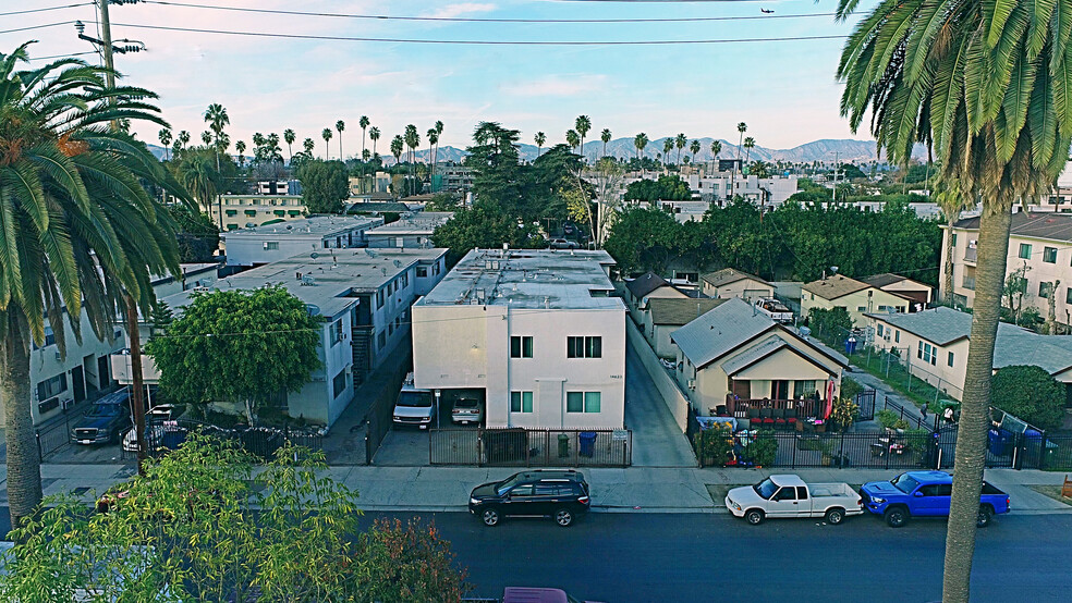 14623 Calvert St, Van Nuys, CA for sale - Building Photo - Image 1 of 1