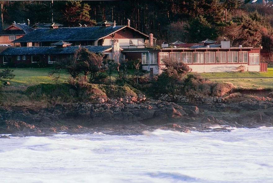 331 S Highway 101, Yachats, OR for sale - Primary Photo - Image 1 of 1