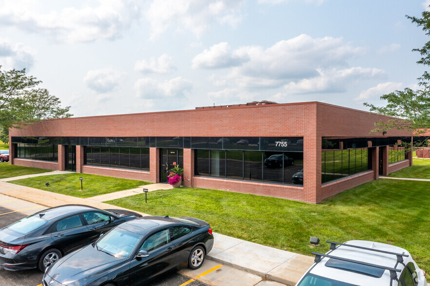 7755 Office Plaza Dr N, West Des Moines, IA for rent - Building Photo - Image 3 of 5