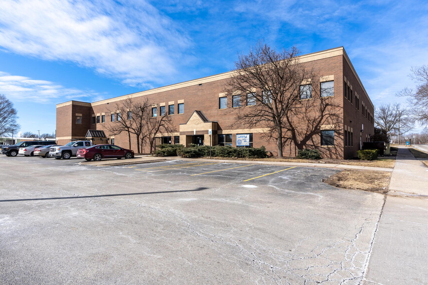 200 S 2nd St, Pekin, IL for sale - Building Photo - Image 1 of 1