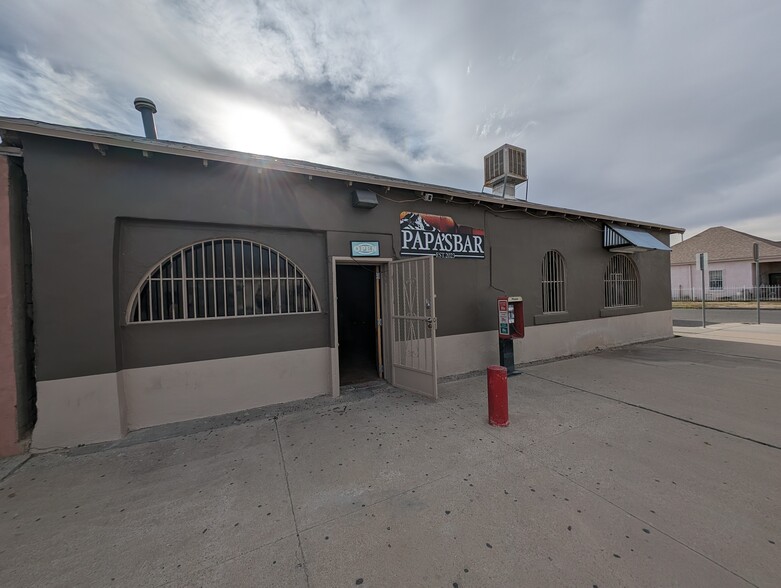 2100 Bassett Ave, El Paso, TX for sale - Building Photo - Image 1 of 1