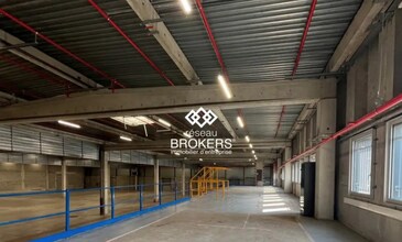 Industrial in Vénissieux to rent Interior Photo- Image 2 of 3