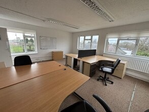 172-180 Bridge Rd, Sarisbury Green to rent Interior Photo- Image 1 of 2