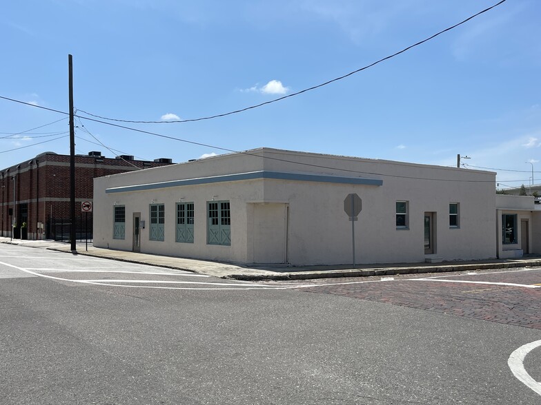 1901 E 2nd Ave, Tampa, FL for rent - Building Photo - Image 1 of 9