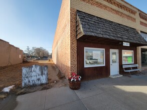 118 Tecumseh, Wauneta, NE for sale Primary Photo- Image 1 of 1