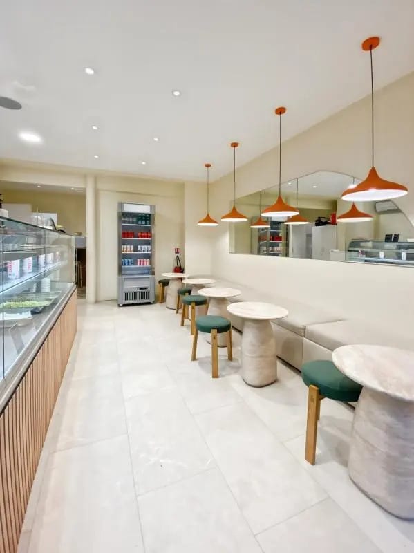 Retail in Paris to rent Building Photo- Image 1 of 6
