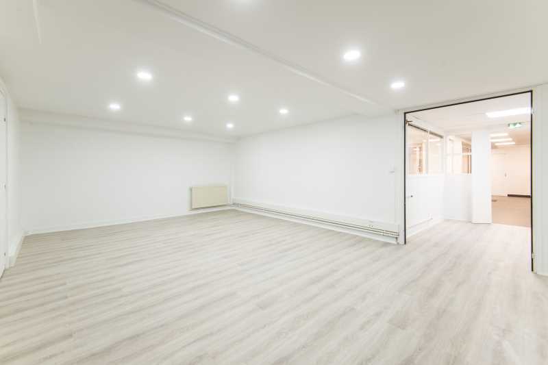 Office in Suresnes to rent - Building Photo - Image 2 of 9