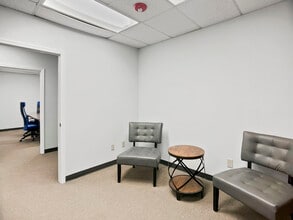 200 Cahaba Park Cir, Birmingham, AL to rent Interior Photo- Image 1 of 17