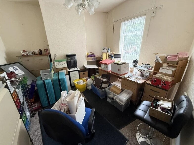 3 Junction Ln, St Helens for sale - Interior Photo - Image 3 of 11