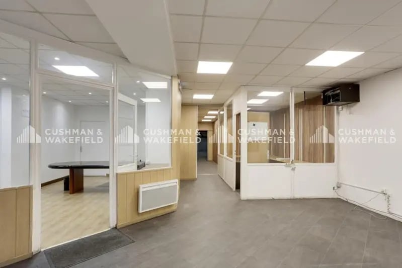 23 Rue Pierre Curie, Courbevoie to rent - Interior Photo - Image 3 of 5