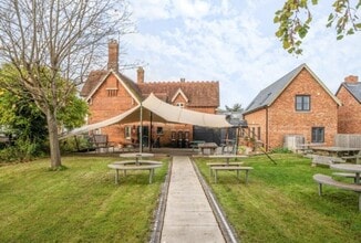 1 Park Rd, Bedford to rent Building Photo- Image 2 of 5