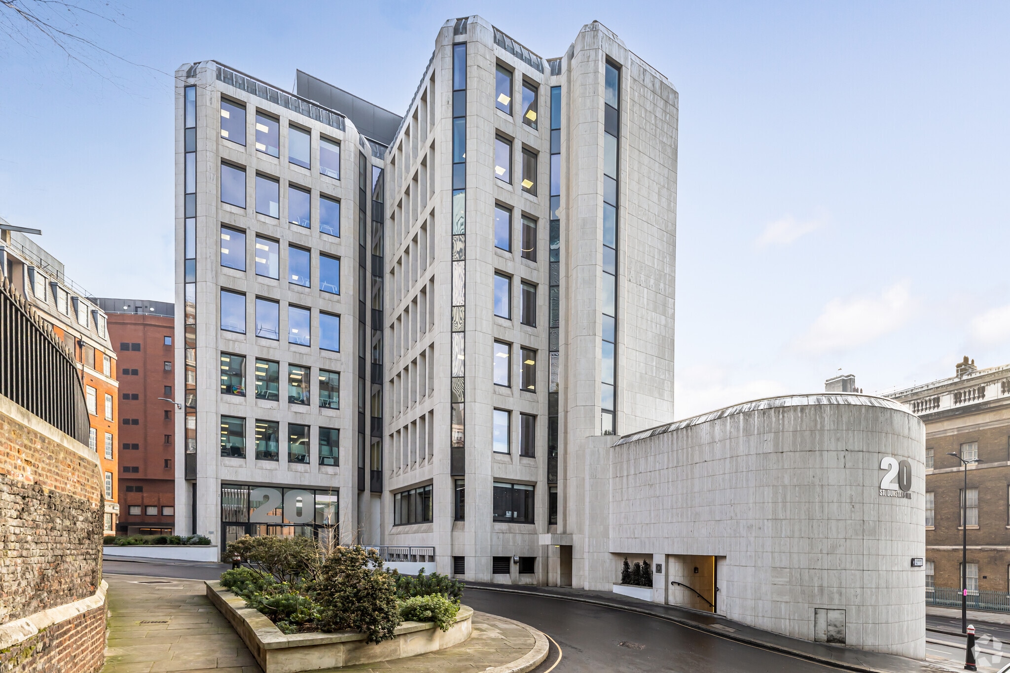 20 St Dunstans Hl, London to rent Primary Photo- Image 1 of 29