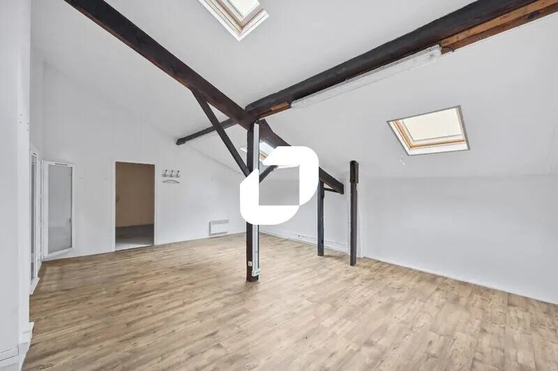 Light Industrial in Malakoff for sale Interior Photo- Image 1 of 15