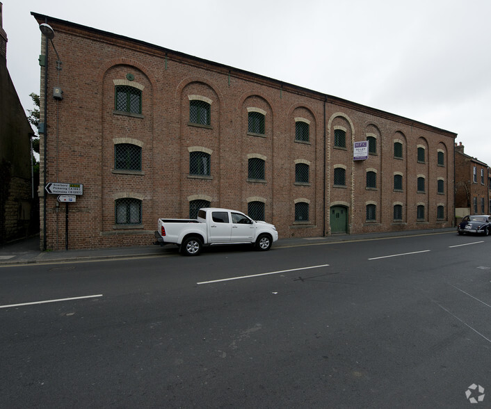 Castlegate, Malton for sale - Primary Photo - Image 1 of 1