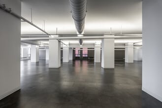 410 Rue Saint-Nicolas, Montréal, QC to rent Building Photo- Image 2 of 5