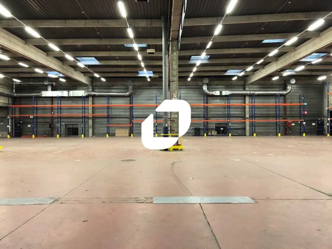 86-114 Avenue Louis Roche, Gennevilliers to rent Interior Photo- Image 1 of 12