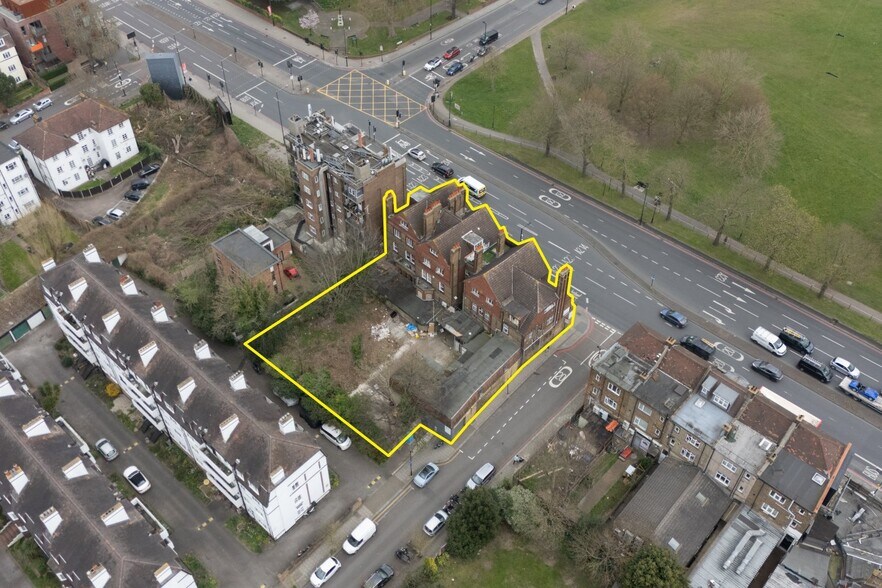 412-416 Streatham High Rd, London for sale - Primary Photo - Image 1 of 1