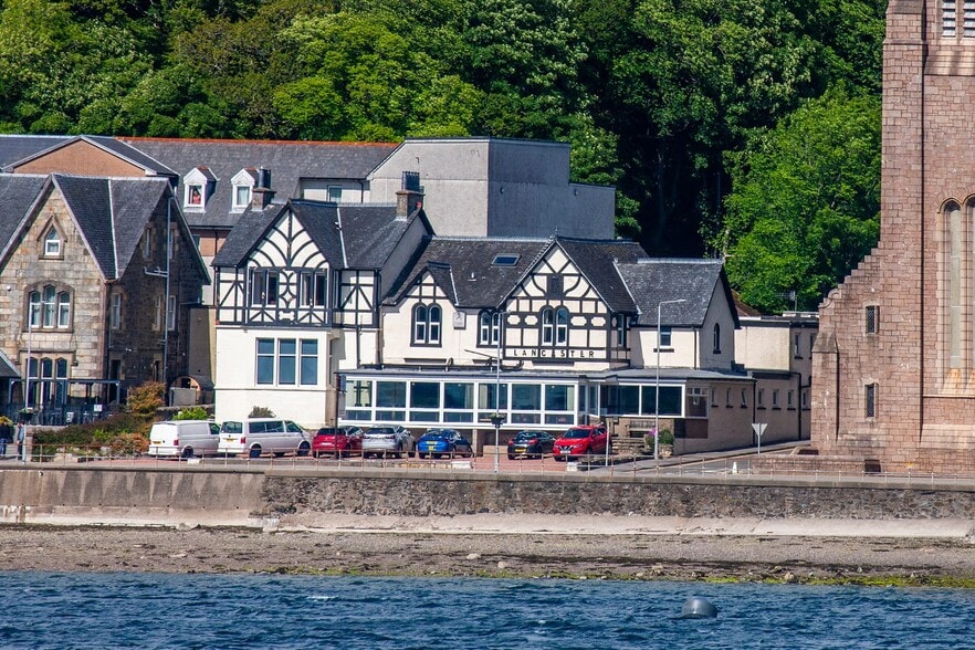 Esplanade, Oban for sale - Primary Photo - Image 1 of 27