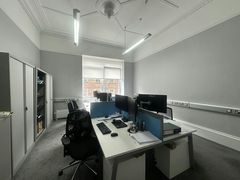 163 Bath St, Glasgow to rent - Building Photo - Image 2 of 2