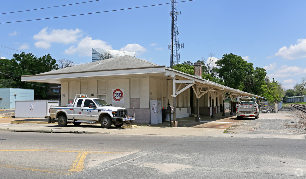 917 Railroad Ave, Tallahassee, FL for sale - Building Photo - Image 2 of 5