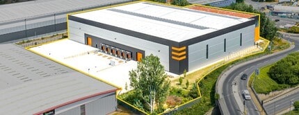 1 Church Manorway, Erith to rent Building Photo- Image 1 of 3