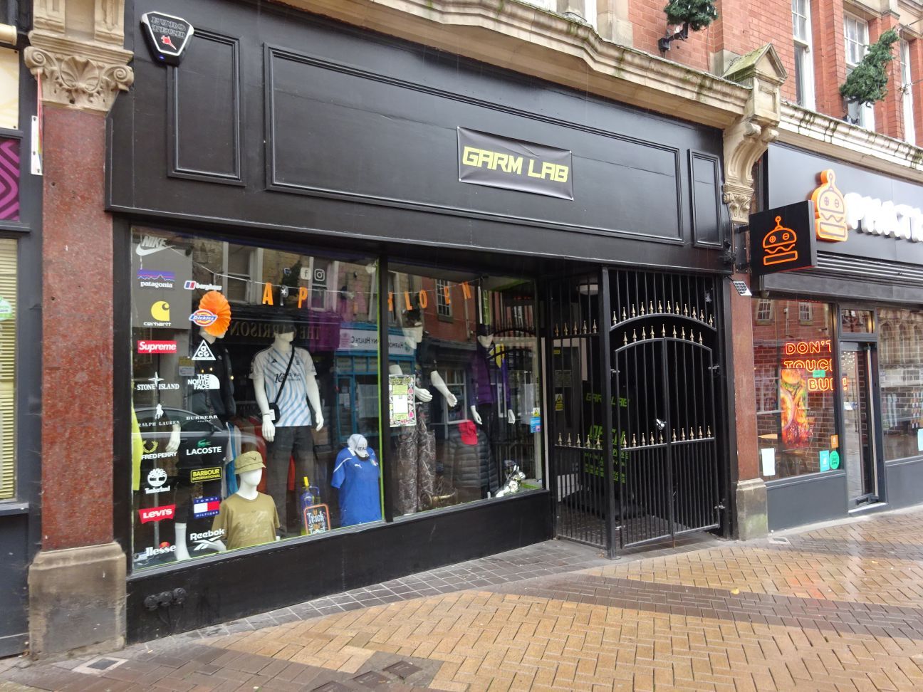 30 Leeming St, Mansfield to rent Building Photo- Image 1 of 6