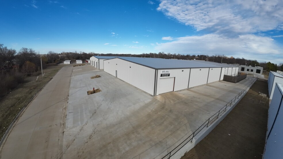 1120 N Birch Ave, Broken Arrow, OK for rent - Building Photo - Image 1 of 6