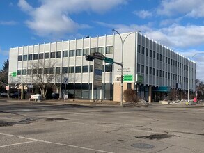 8700-8704 Meadowlark Rd NW, Edmonton, AB to rent Building Photo- Image 1 of 1