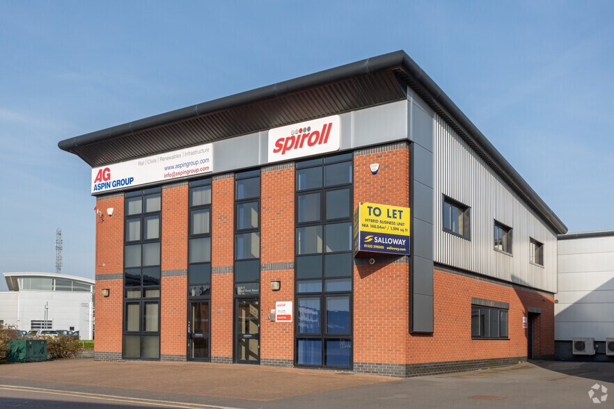 Royal Scot Rd, Derby to rent - Building Photo - Image 2 of 15