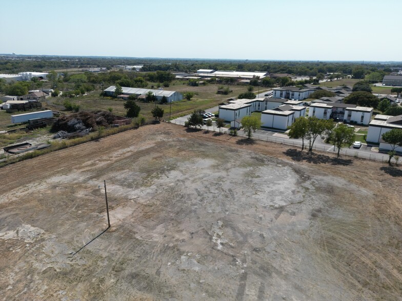 2020 N Interstate 35 Frontage Rd, Gainesville, TX for sale - Building Photo - Image 2 of 13