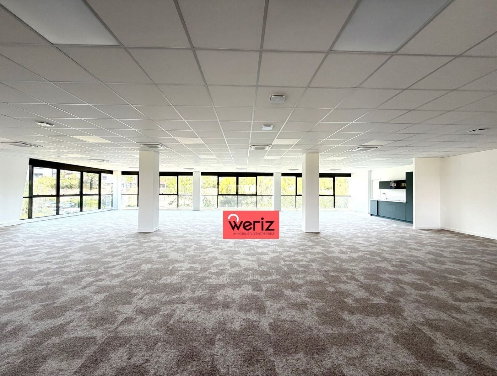 Office in Aix-en-Provence for sale Interior Photo- Image 1 of 31