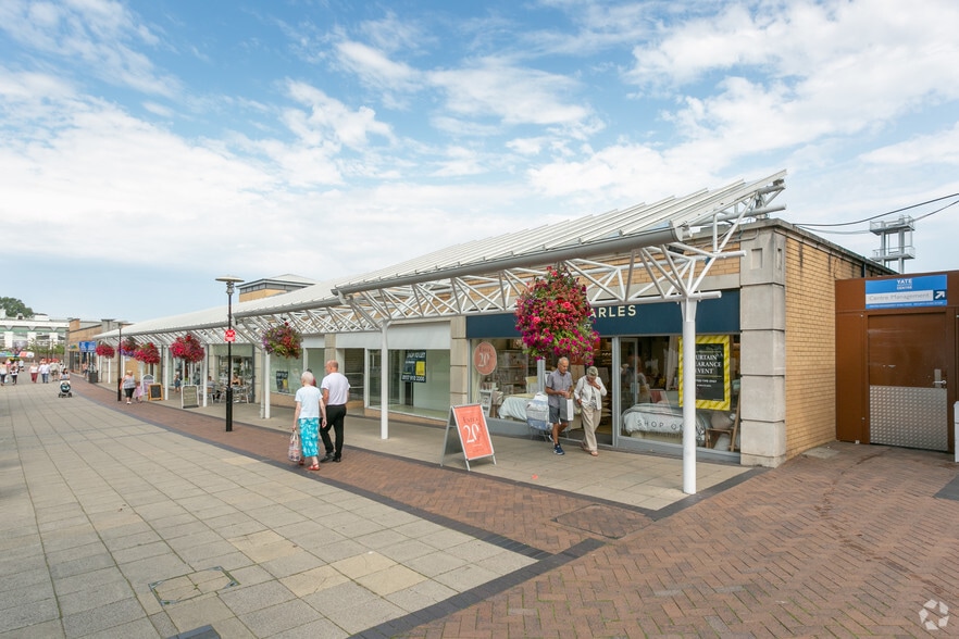 2-34 West Walk, Yate to rent - Building Photo - Image 3 of 18