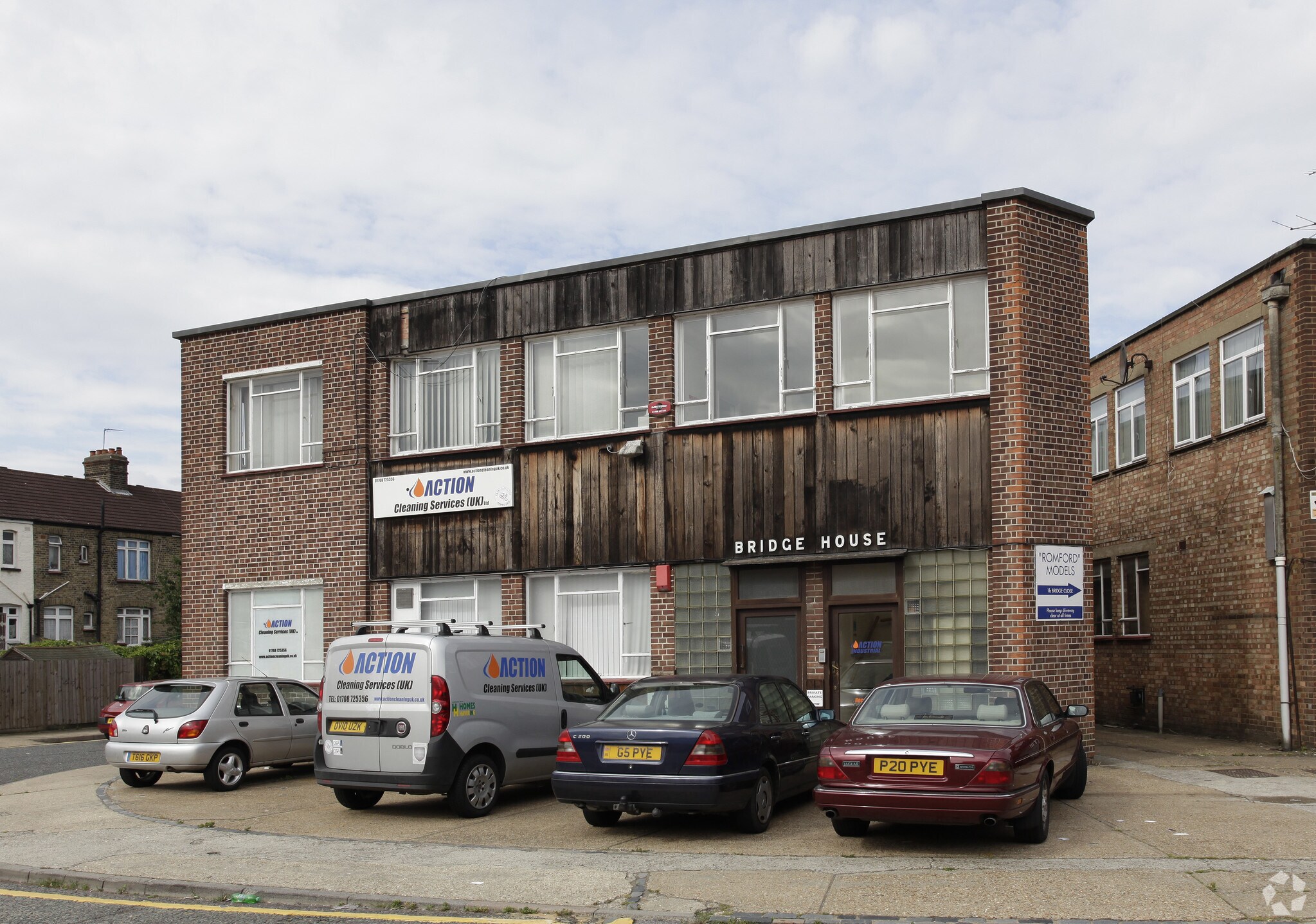 Bridge Clos, Romford for sale Primary Photo- Image 1 of 1