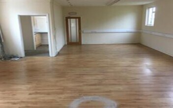 Frobisher Way, Torpoint to rent Interior Photo- Image 2 of 5