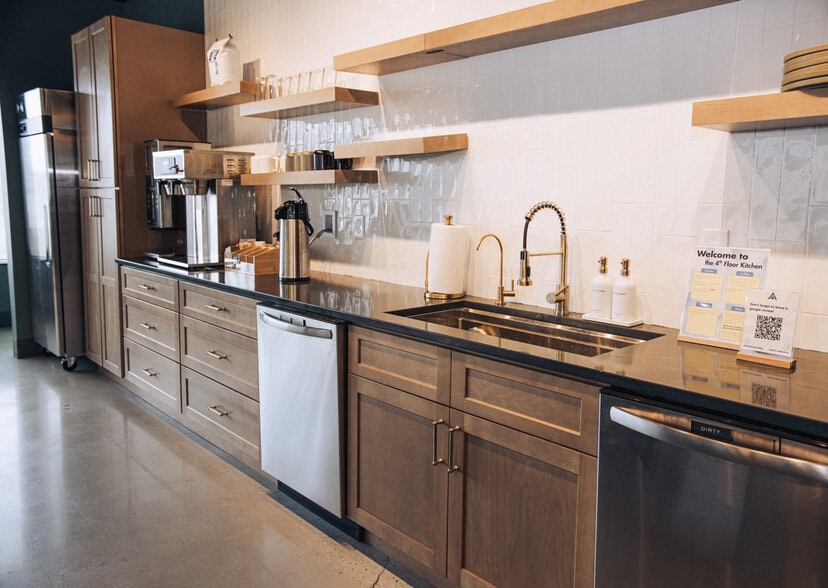 200 W Towsontown Blvd, Towson, MD to rent - Building Photo - Image 2 of 40