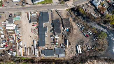 1 1/2 Island Brook Avenue Ave, Bridgeport, CT - aerial  map view