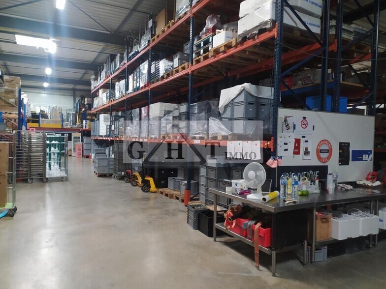 Industrial in Lagny-sur-Marne for sale - Interior Photo - Image 1 of 1