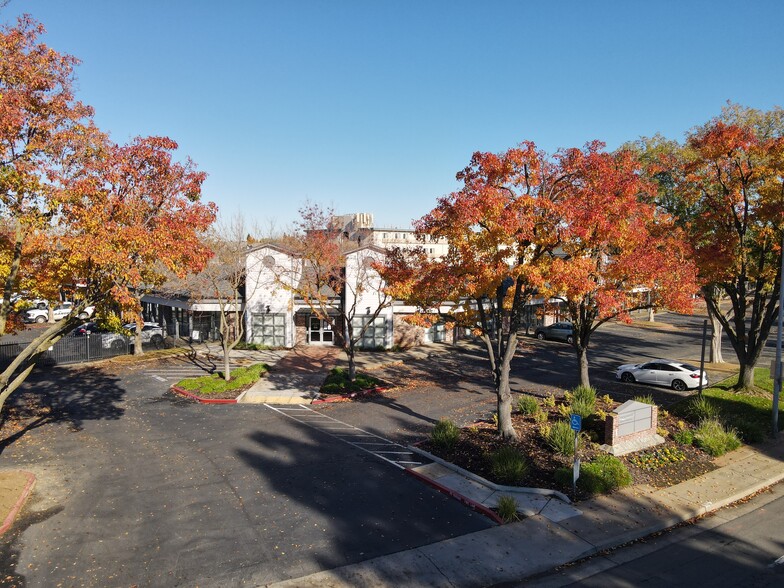 10361 Rockingham Dr, Sacramento, CA for sale - Building Photo - Image 3 of 11