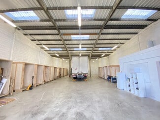 More details for 9 Avenue Du Maréchal De Lattre De Tassigny, Meyzieu - Light Industrial for Sale