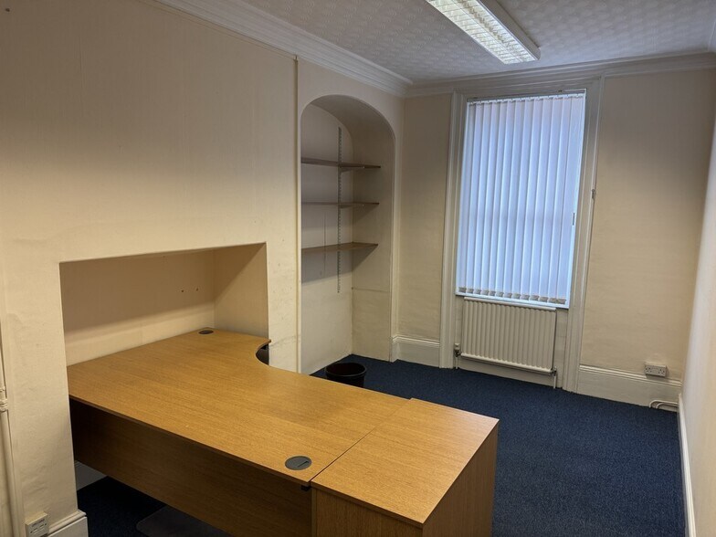 York Row, Wisbech portfolio of 2 properties for sale on LoopNet.co.uk - Interior Photo - Image 3 of 14